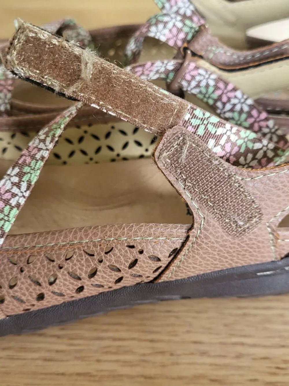JBU Mary Jane Shoes Women's 6W Karen Pink Floral Bloomcore Gardencore Casual